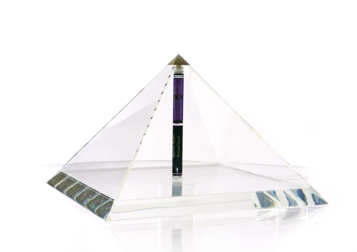 The Fractaliser, a clear crystal pyramid